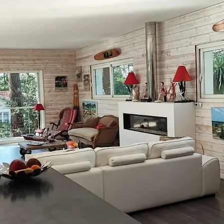 Spacieuse Villa, Ensoleillee, Piscine Chauffee A Le Moulleau