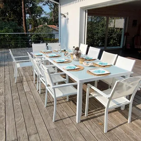Spacieuse Villa, Ensoleillee, Piscine Chauffee A Le Moulleau Villa Arcachon